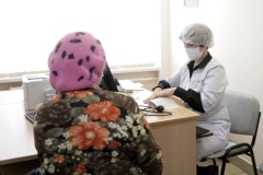 С начала прививочной кампании в Калининском районе вакцинировано 37 553 человека