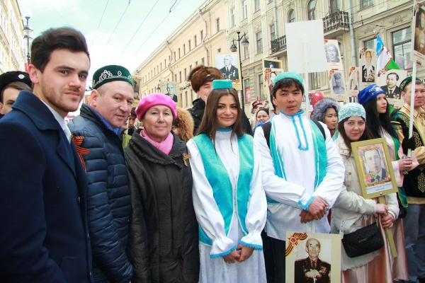 "Национальный батальон" в составе Бессмертного полка в Санкт‑Петербурге 9 мая 2017 года