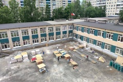 Сохранение исторических дверей, тёплые полы, сакура во дворе и кафе вместо буфета