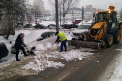 Уборка снега в Выборгском районе