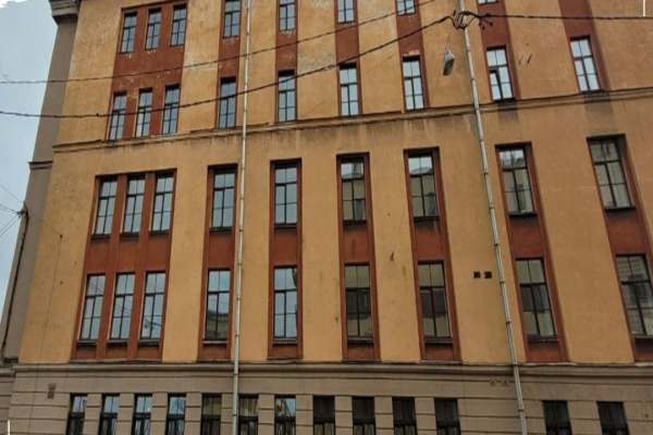 В Санкт‑Петербурге стало больше нежилых зданий, содержащихся без нарушений