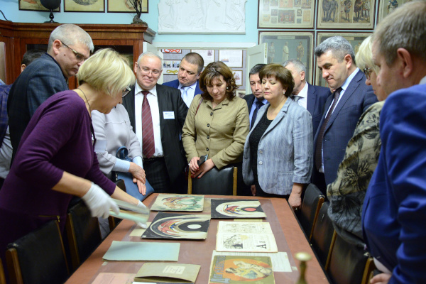 Петербург делится опытом в области образования с коллегами из Татарстана