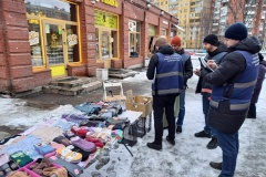 От 32-х незаконно размещенных торговых павильонов, киосков и прилавков освобождена городская земля