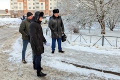В рамках районного штаба по благоустройству, состоялся совместный выезд с прокуратурой для проверки устранения ранее выявленных замечаний по уборке