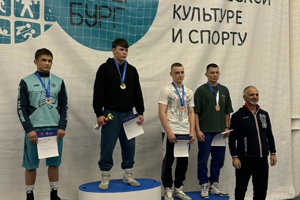 Прошло Первенство Санкт‑Петербурга по спортивной борьбе
