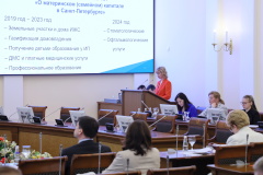Александр Беглов: региональный материнский капитал в Петербурге будет предоставляться при рождении четвертого и последующих детей