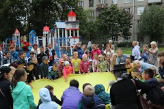 В квартале Автово завершено комплексное благоустройство