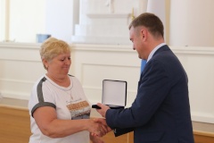 Пять лучших работников торговли работают в Московском районе
