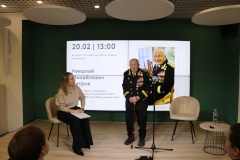 В ЦБ им. К. Г. Паустовского прошла встреча школьников с капитаном 1 ранга Николаем Петровым
