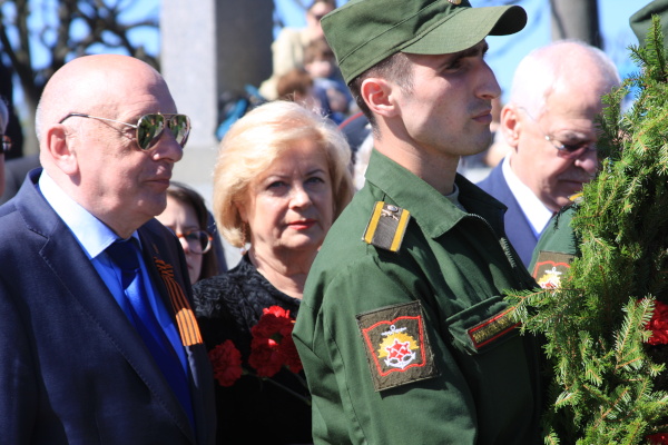 Церемония на Пискаревском мемориале