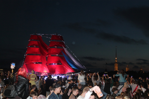 Управление социального питания организовывало питание выпускников во время проведения Алых парусов