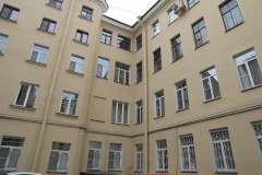 Председатель Жилкома Виктор Борщев оценил капремонт домов, где жили родители Пушкина и Анна Ахматова