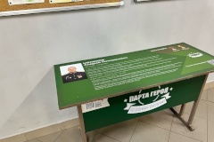 В школе №504 Кировского района прошла патриотическая акция «Парта Героя»