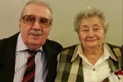 Администрация Калининского района сердечно поздравляет Чемодановых Эрнеста Яковлевича и Лилю Мироновну с 60-летним юбилеем супружеской жизни