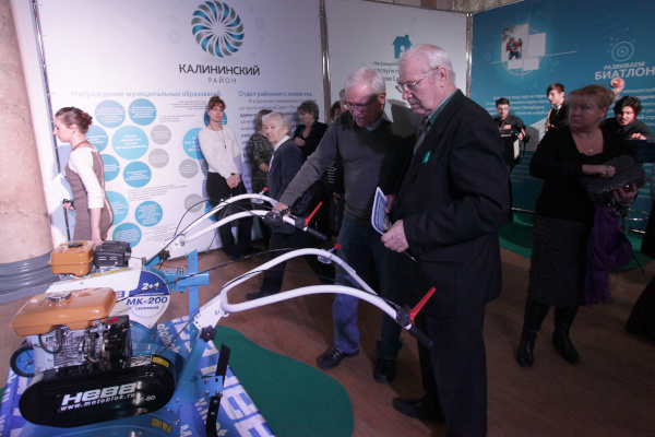 Администрация Калининского района отчиталась за 2012 год