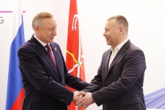 Петербург и Ярославская область планируют расширить сотрудничество в фармацевтической сфере