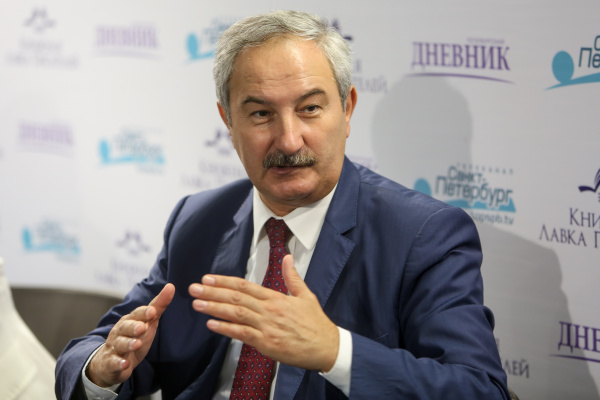 Брифинг на тему работы Комитета по развитию предпринимательства и потребительского рынка в сфере предоставления субсидий субъектам малого и среднего предпринимательства 