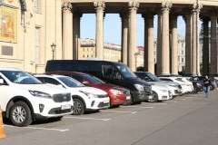 На городских и перехватывающих автостоянках Петербурга появятся  зарядные станции для электромобилей