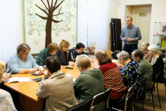 В Комплексном центре социального обслуживания населения учат пользоваться интернетом