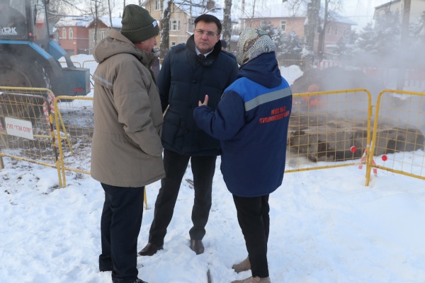 В Павловске ликвидируют технологический дефект на теплосетях