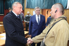 Губернатор посетил военкомат Адмиралтейского района