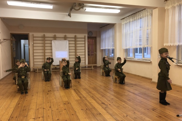 В детских садах Фрунзенского района прошел отборочный этап конкурса патриотической песни "Я люблю тебя, Россия!"