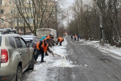 Сегодня на улично-дорожной сети Фрунзенского района работает почти 50 единиц техники
