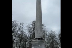 Сегодня в честь годовщины воссоединения Крыма с Россией, в Пушкине прошло торжественное возложение цветов к памятнику «Крымская колонна»