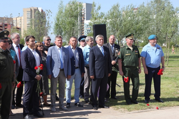 В Невском районе почтили память воинов воздушно-десантных войск
