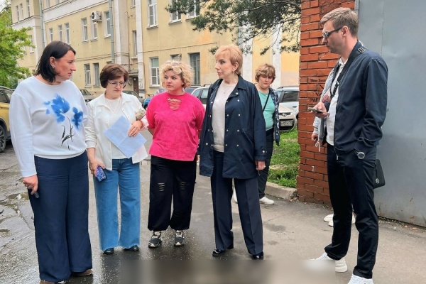 В районе продолжаются обходы кварталов для проверки состояния благоустройства, качества уборки, общего состояния территории