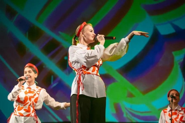 Отпраздновали завершение Арт-Фестиваля грандиозным праздником для творческой молодежи