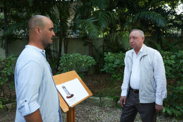 Александр Беглов осмотрел парк «Кинта де лос Молинос» в столице Республики Куба – Гаване