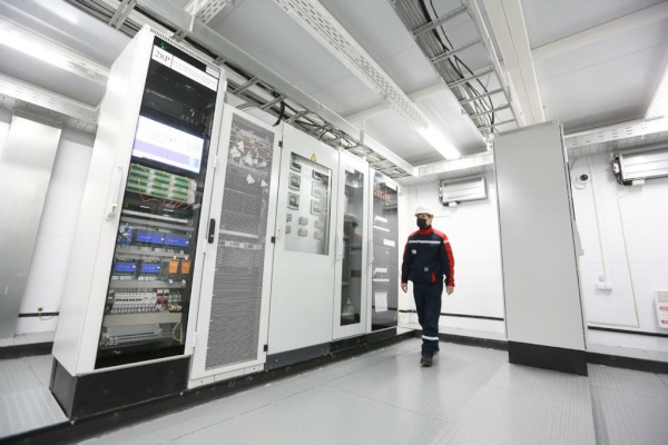 Введена в эксплуатацию новая цифровая электрическая подстанция 110 кВ «Конная» в Приморском районе