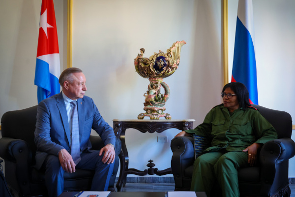 Встреча с губернатором провинции Матансас Мариэттой Поэй Самора