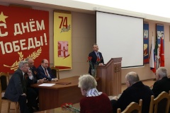 В преддверии Дня Победы в Высшей школе технологии и энергетики поздравили ветеранов