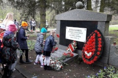 На Пулковских высотах возложили цветы к мемориалу