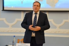 Жители Дворцового округа выступили за увеличение количества детских площадок