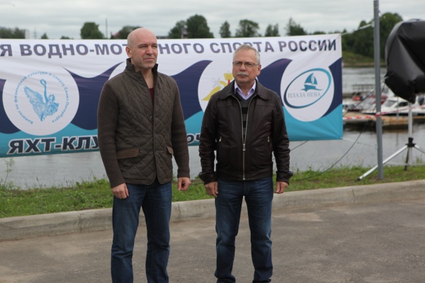 В Невском районе стартовал сезон гонок на воде