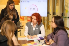 Педагоги Дворца творчества провели секцию «Семья и школа» на образовательном форуме