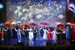 Завершился хореографический фестиваль «Под зонтом», организованный Подростково-молодёжным центром Петродворцового района