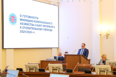 Александр Беглов: В Петербурге обеспечена стопроцентная готовность домов к зиме