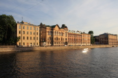 Александр Беглов: Отмечающая 165-летие Клиника высоких технологий СПбГУ продолжает традиции Николая Пирогова, её врачи проводят до 30 тысяч сложных операций в год