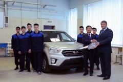 Завод «Хендэ Мотор Мануфактуринг Рус» передал автомобиль Hyundai Creta профессиональному техникуму Санкт‑Петербурга