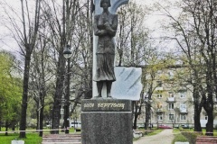 Уважаемые жители Невского района Санкт‑Петербурга! Приглашаем вас принять участие в уличной акции «Вахта памяти «Память сильнее времени»