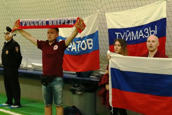 Матч футбольных болельщиков у Нарвских ворот