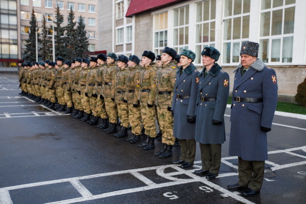 Председатель Комитета поздравила курсантов Института войск нацгвардии с Днем героев Отечества
