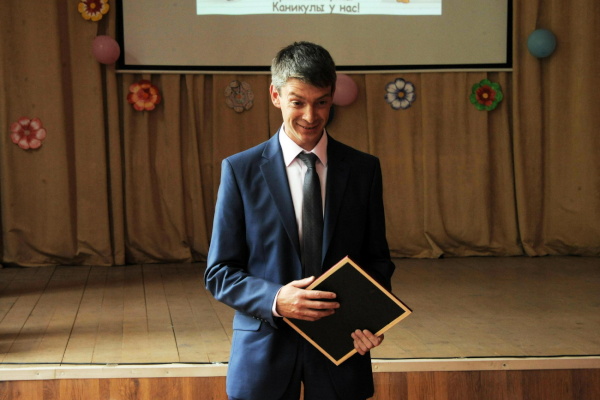 Комитет поздравил воспитанников подшефной школы-интерната Пушкинского района с окончанием учебного года