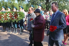 В парке Победы прошла церемония возложения цветов