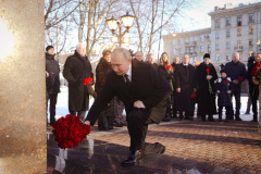 В Петербурге вспоминают первого мэра города Анатолия Собчака, ушедшего из жизни 25 лет назад