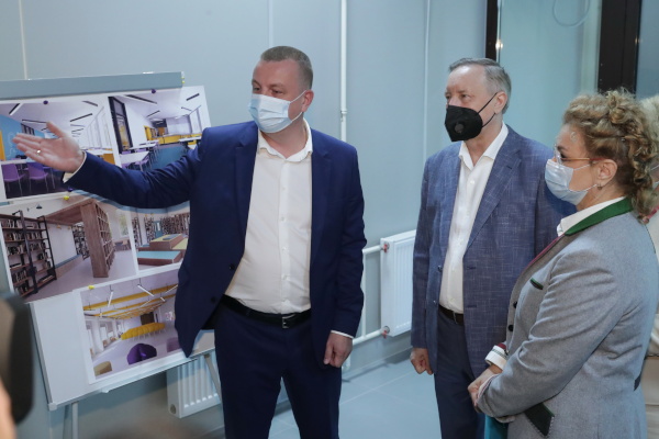 Александр Беглов проверил завершение ремонтных работ здания на Полюстровском проспекте, д. 61, где разместится новый филиал Лицея № 126 Калининского района